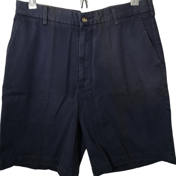 Van Heusen  Men's  Short  Flat Front  Casual  4 Pocket  Navy Blue  Size 30  New - Picture 2 of 7